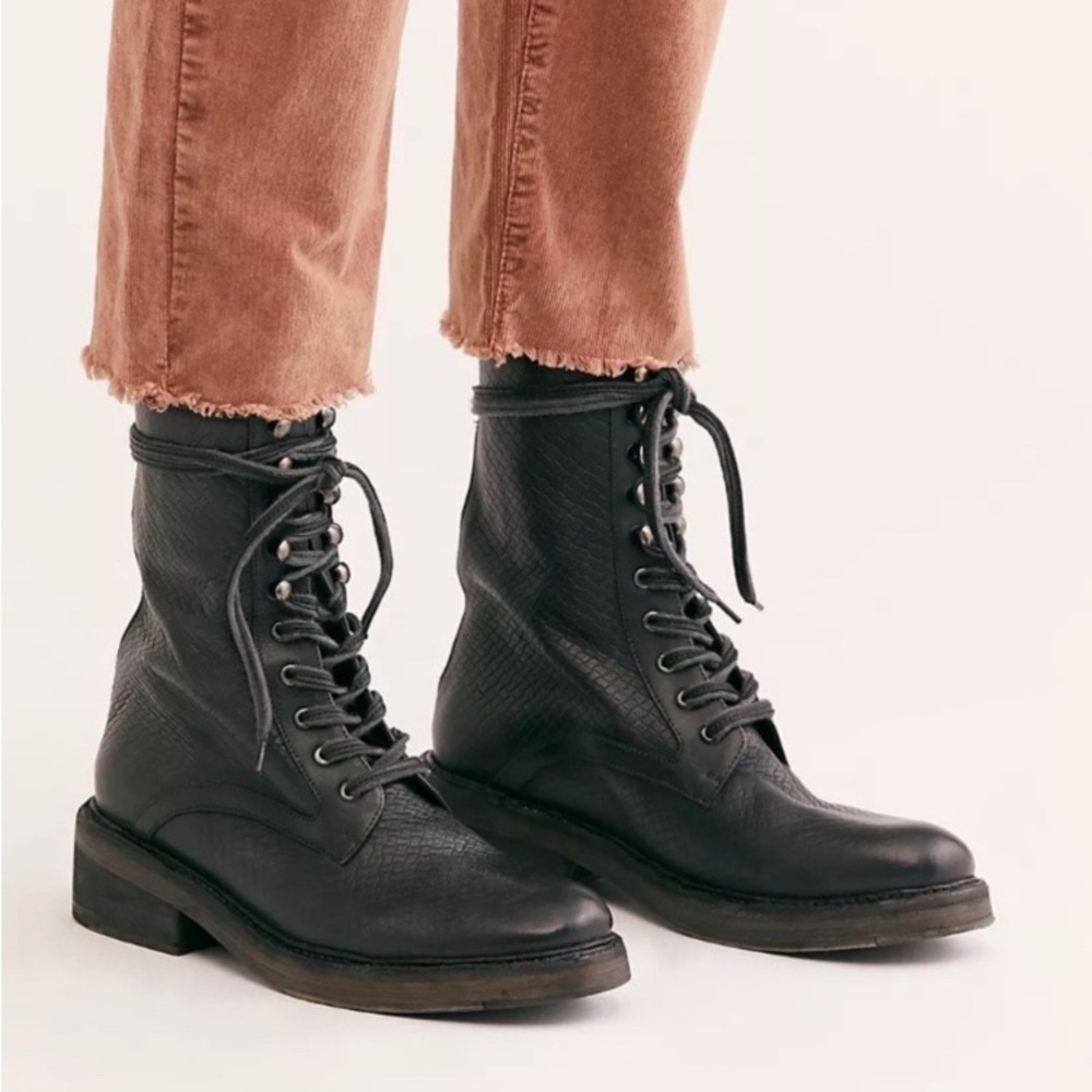 NIB Free People Santa Fe Lace Up Boot